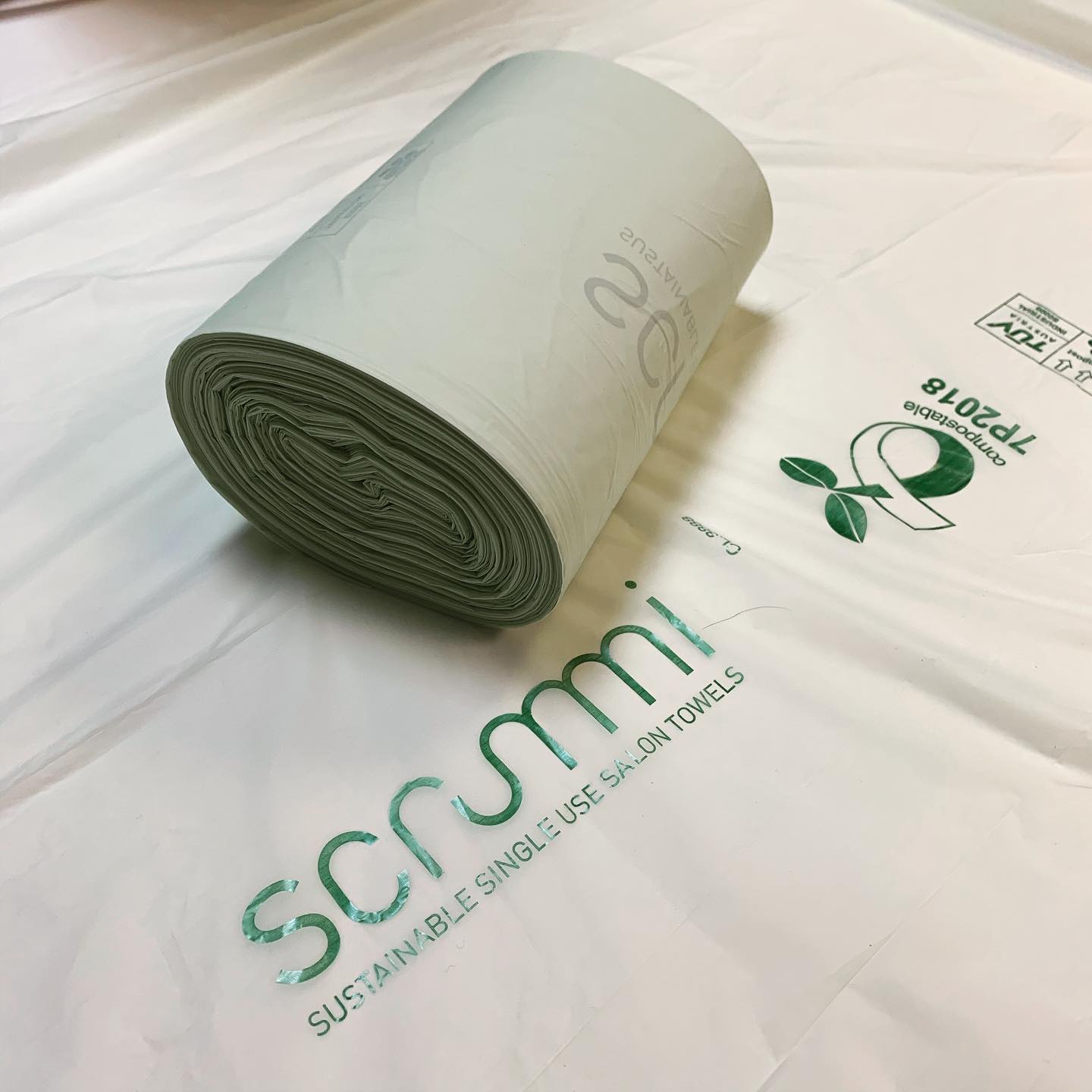 Disposable Salon Capes for Client